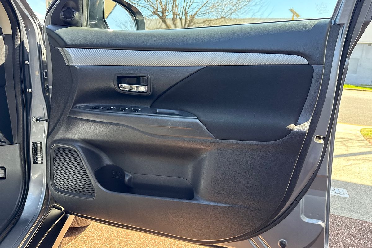 2016 Mitsubishi Outlander LS ZK