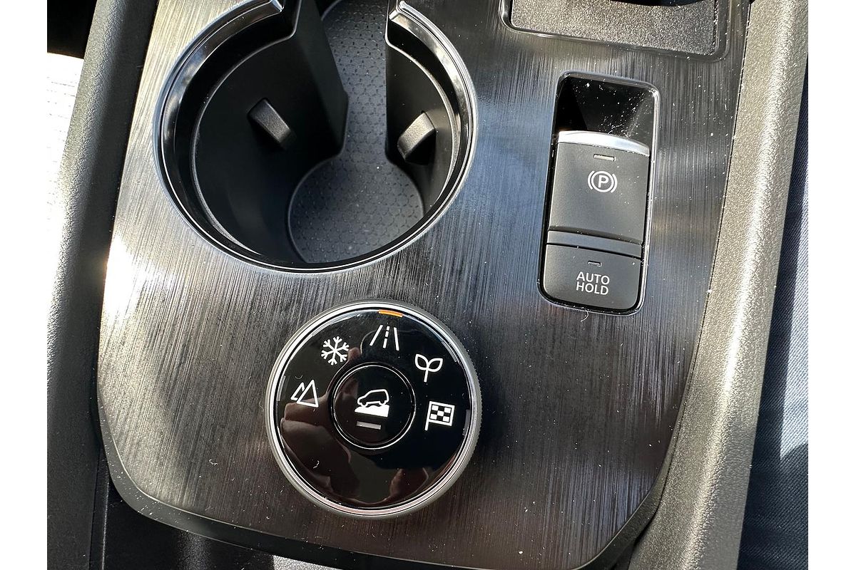 2025 Nissan X-TRAIL ST T33