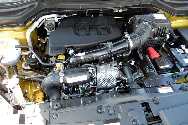 2025 Mahindra XUV 3XO AX7L