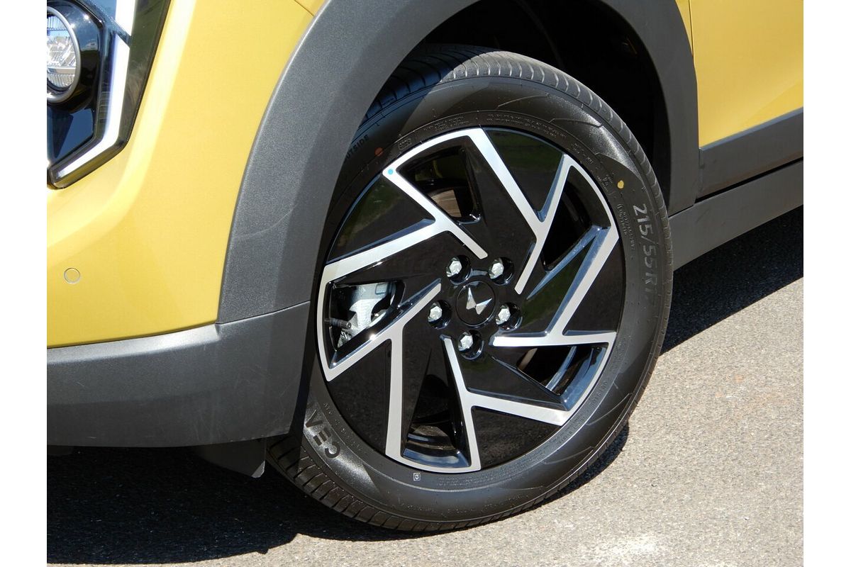 2025 Mahindra XUV 3XO AX7L