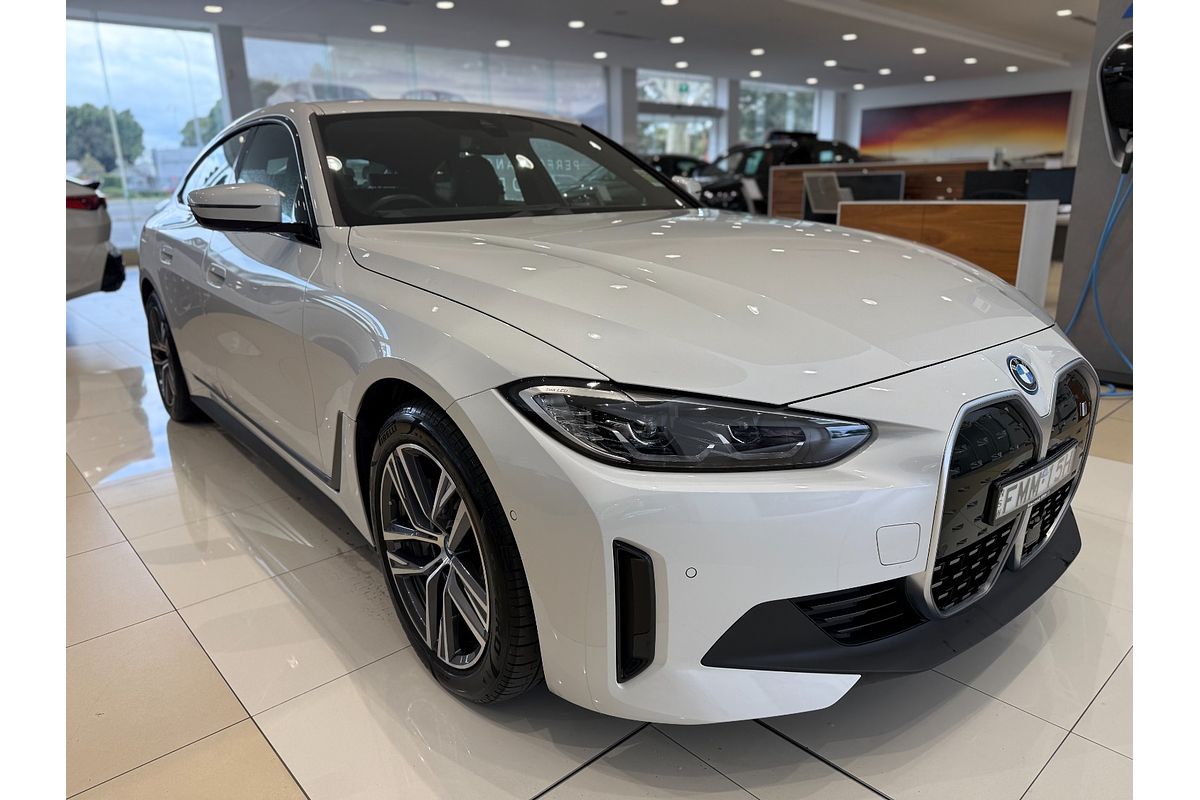 2023 BMW i4 eDrive35 G26