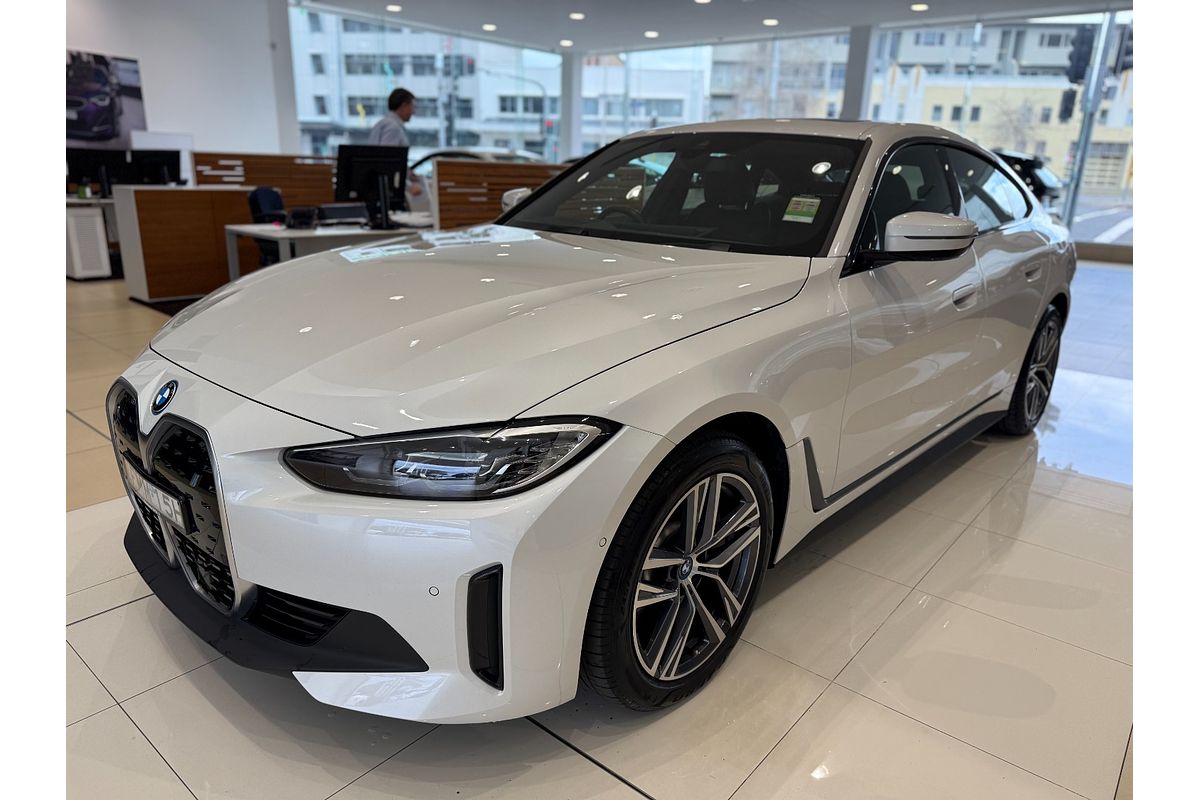 2023 BMW i4 eDrive35 G26