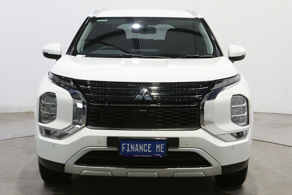 2024 Mitsubishi Outlander LS ZM