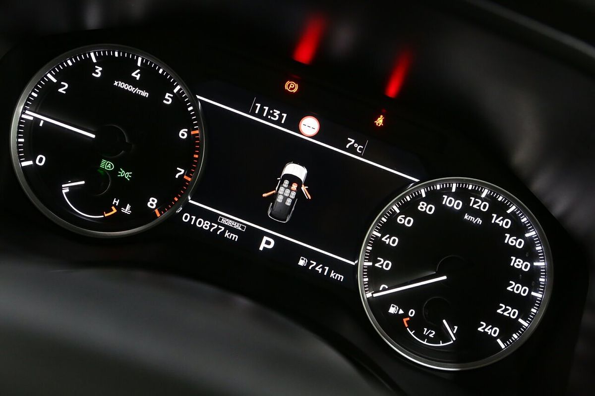 2024 Mitsubishi Outlander LS ZM