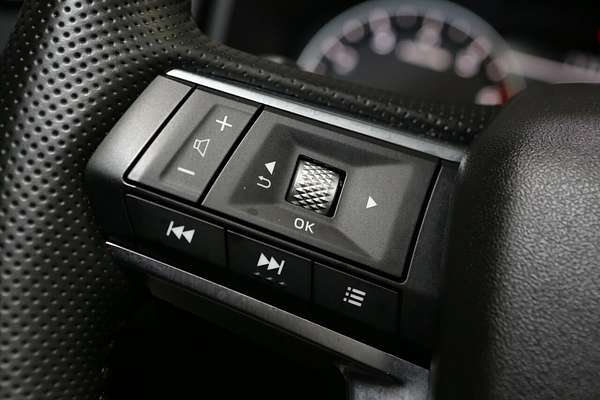 2024 Mitsubishi Outlander LS ZM