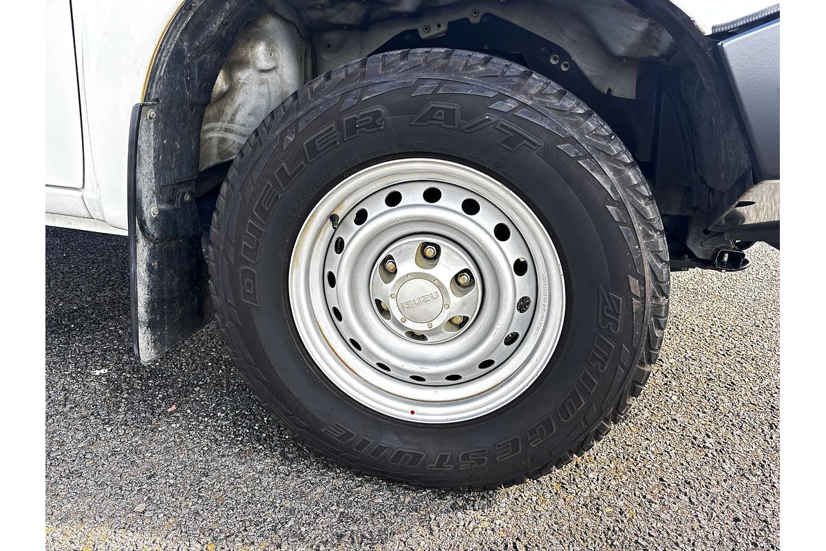 2017 Isuzu D-MAX SX High Ride Rear Wheel Drive