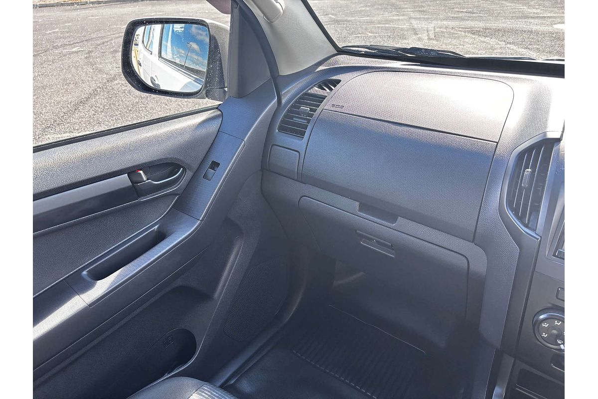 2017 Isuzu D-MAX SX High Ride Rear Wheel Drive
