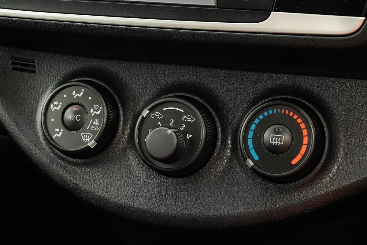 2015 Toyota Yaris Ascent NCP130R