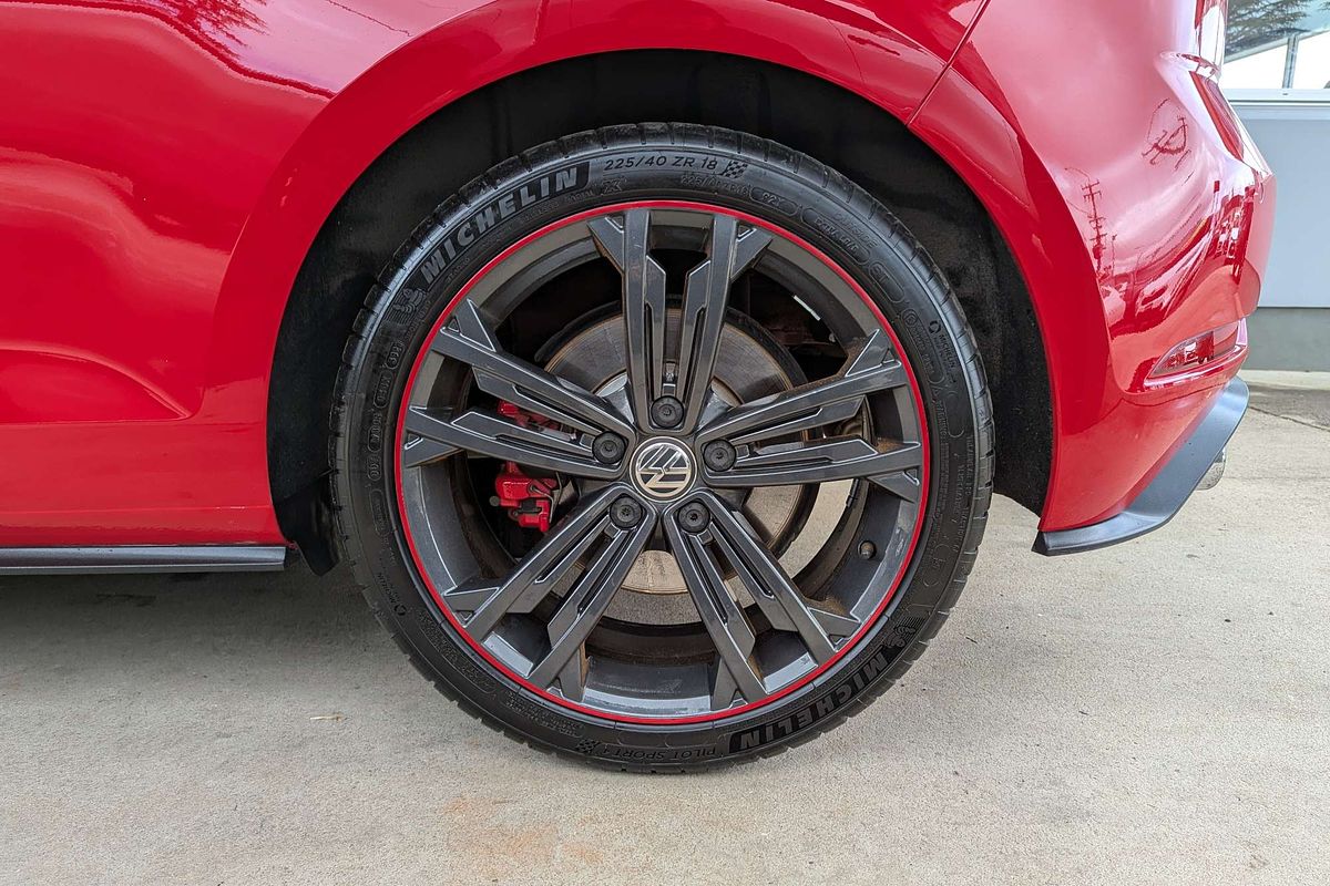2017 Volkswagen Golf GTI Original 7.5