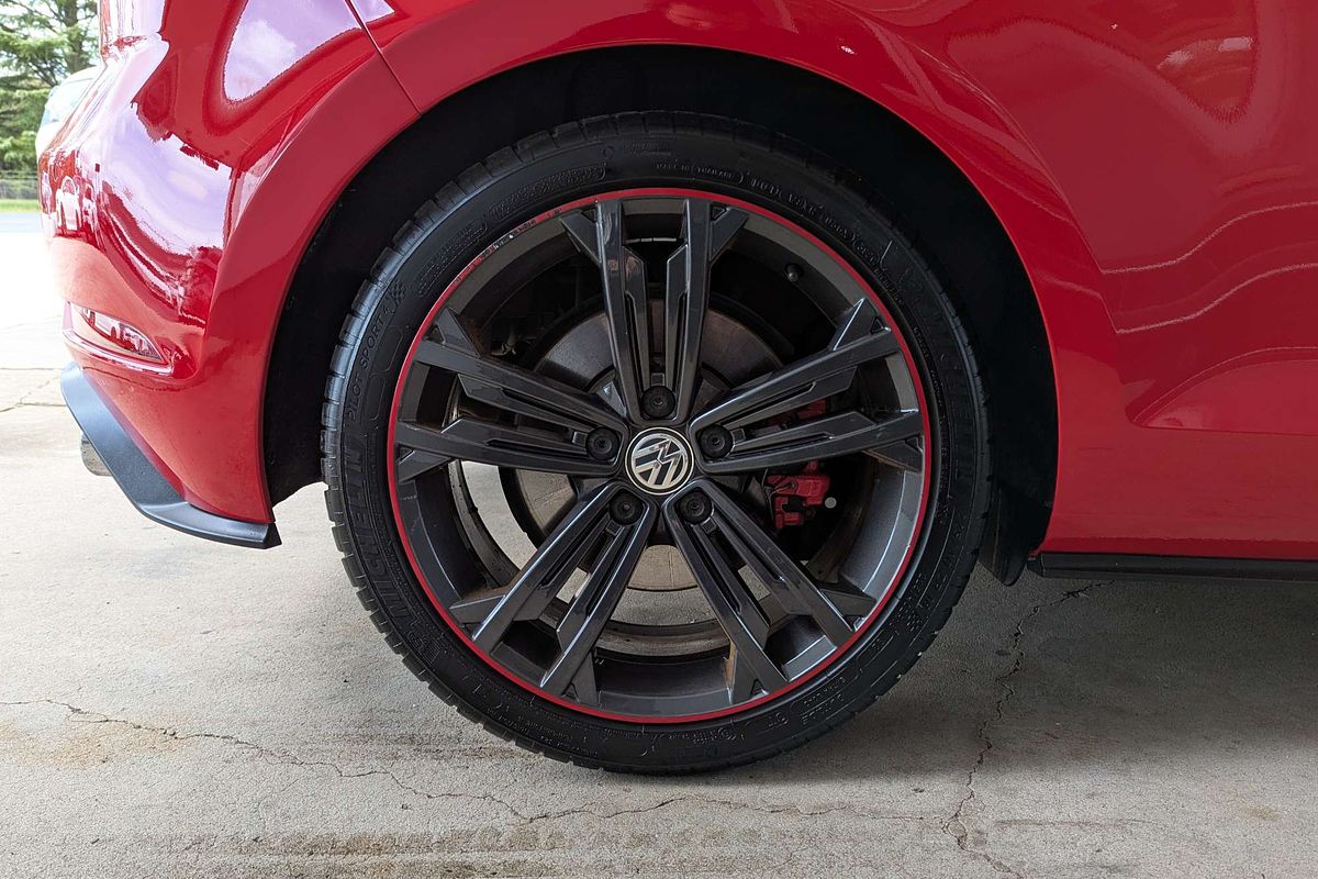 2017 Volkswagen Golf GTI Original 7.5