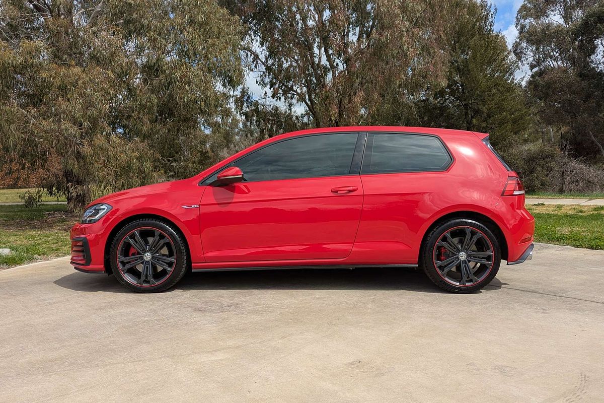 2017 Volkswagen Golf GTI Original 7.5