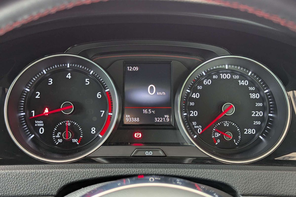 2017 Volkswagen Golf GTI Original 7.5