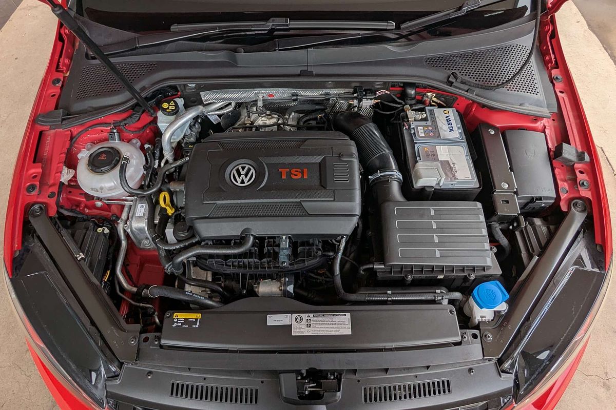 2017 Volkswagen Golf GTI Original 7.5