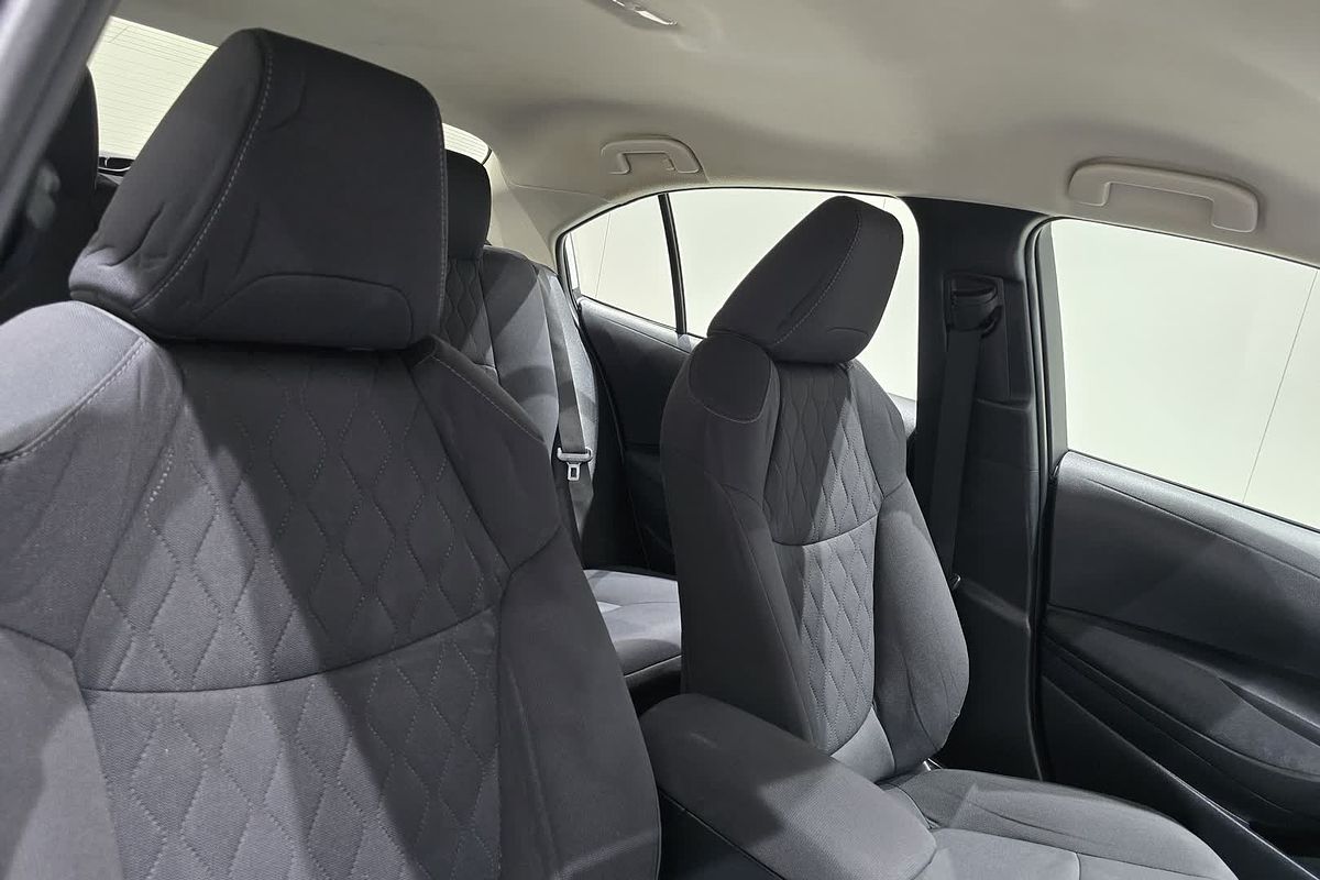 2022 Toyota Corolla Ascent Sport Hybrid ZWE211R
