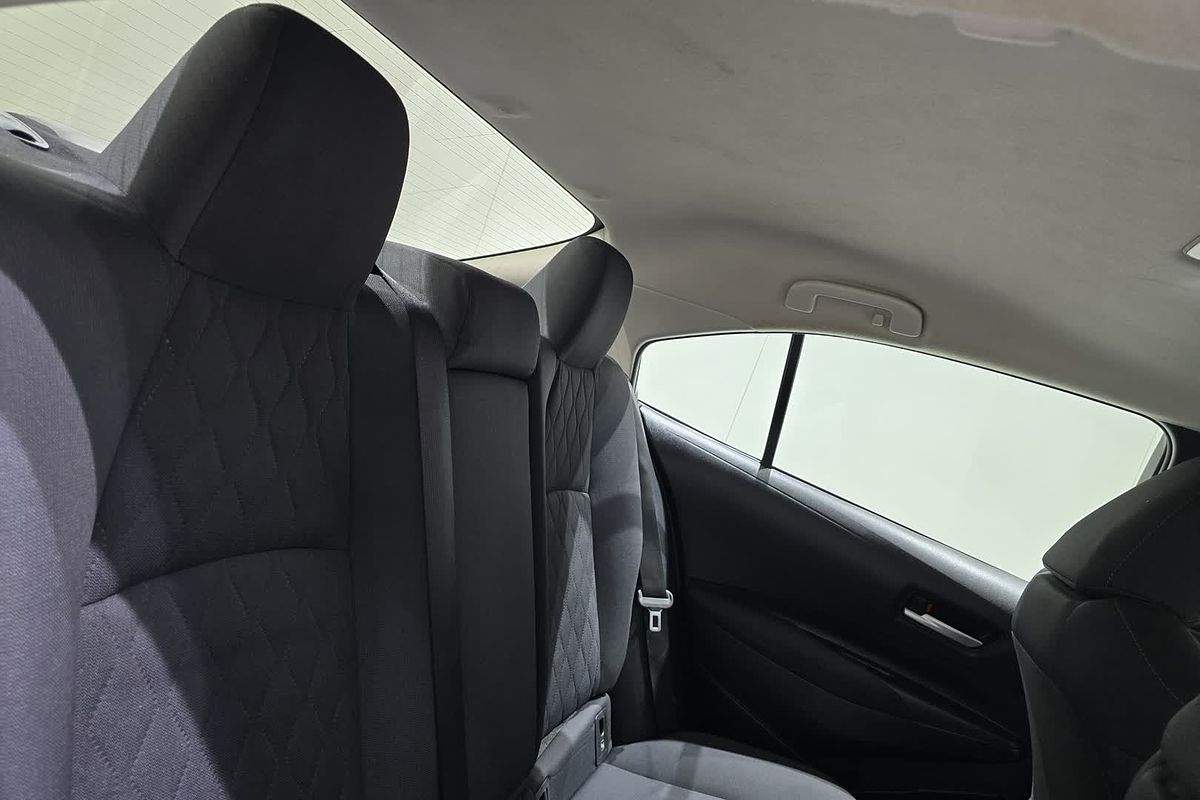 2022 Toyota Corolla Ascent Sport Hybrid ZWE211R