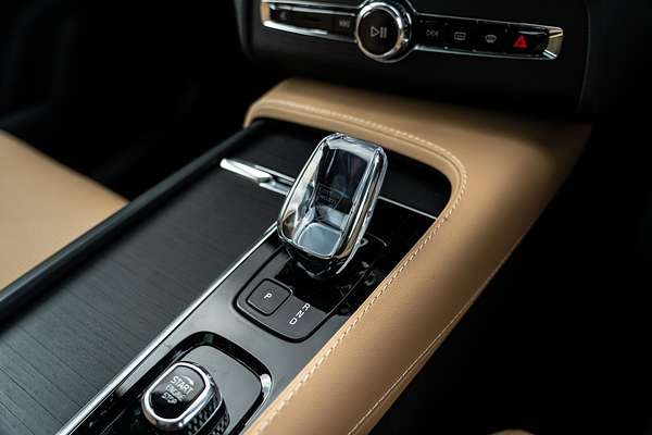 2024 Volvo XC90 Ultra B6 Bright