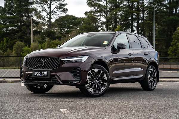 2025 Volvo XC60 Ultra B5 Dark