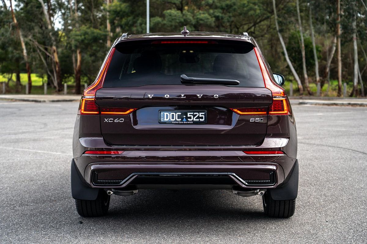 2025 Volvo XC60 Ultra B5 Dark