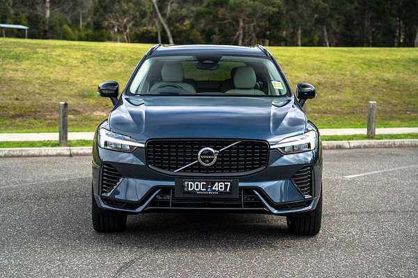2025 Volvo XC60 Plus T8 Plug-In Hybrid