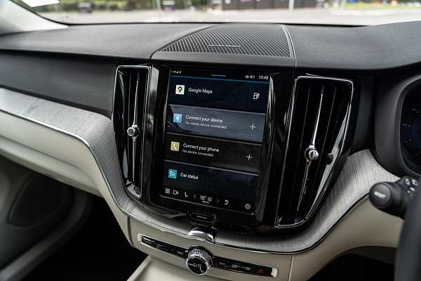 2025 Volvo XC60 Plus T8 Plug-In Hybrid