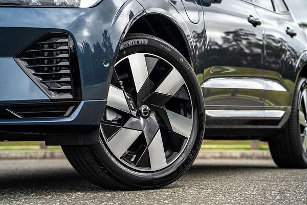 2025 Volvo XC60 Plus T8 Plug-In Hybrid