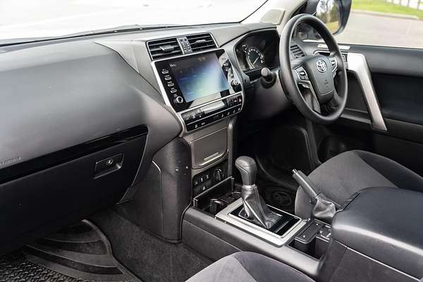 2022 Toyota Landcruiser Prado GX GDJ150R