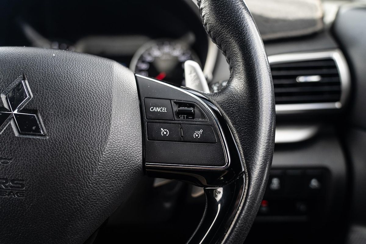 2019 Mitsubishi Eclipse Cross Black Edition YA