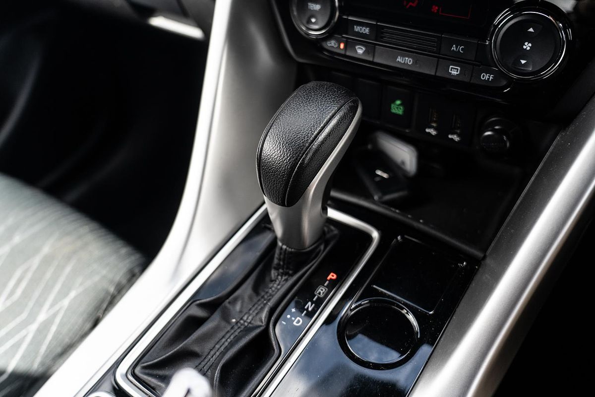 2019 Mitsubishi Eclipse Cross Black Edition YA