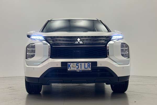 2022 Mitsubishi Outlander ES ZM