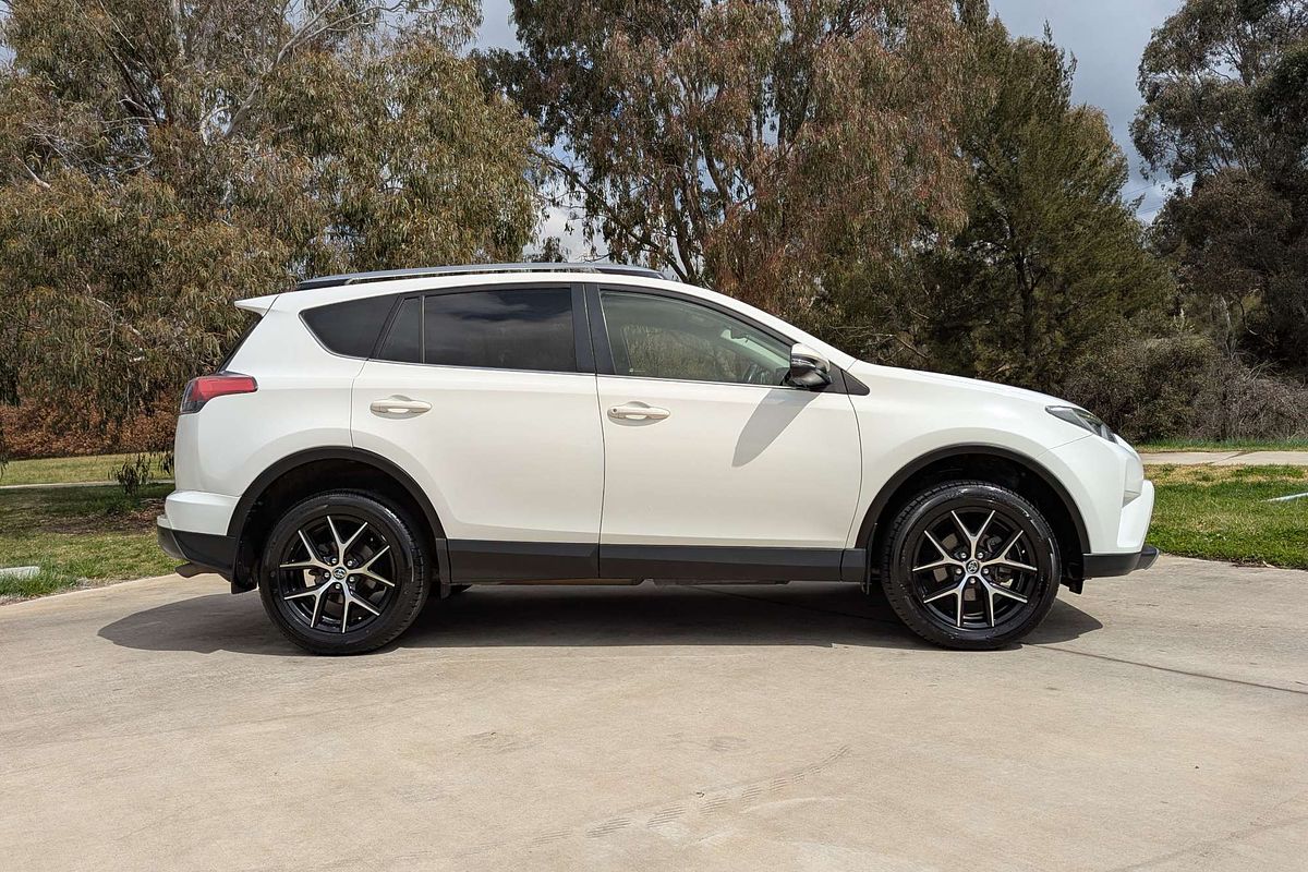 2016 Toyota RAV4 GXL ZSA42R