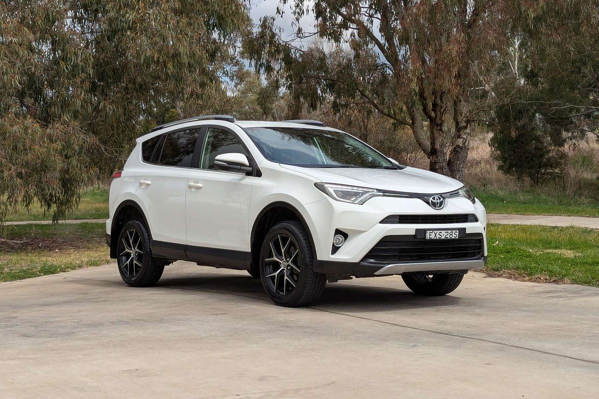 2016 Toyota RAV4 GXL ZSA42R