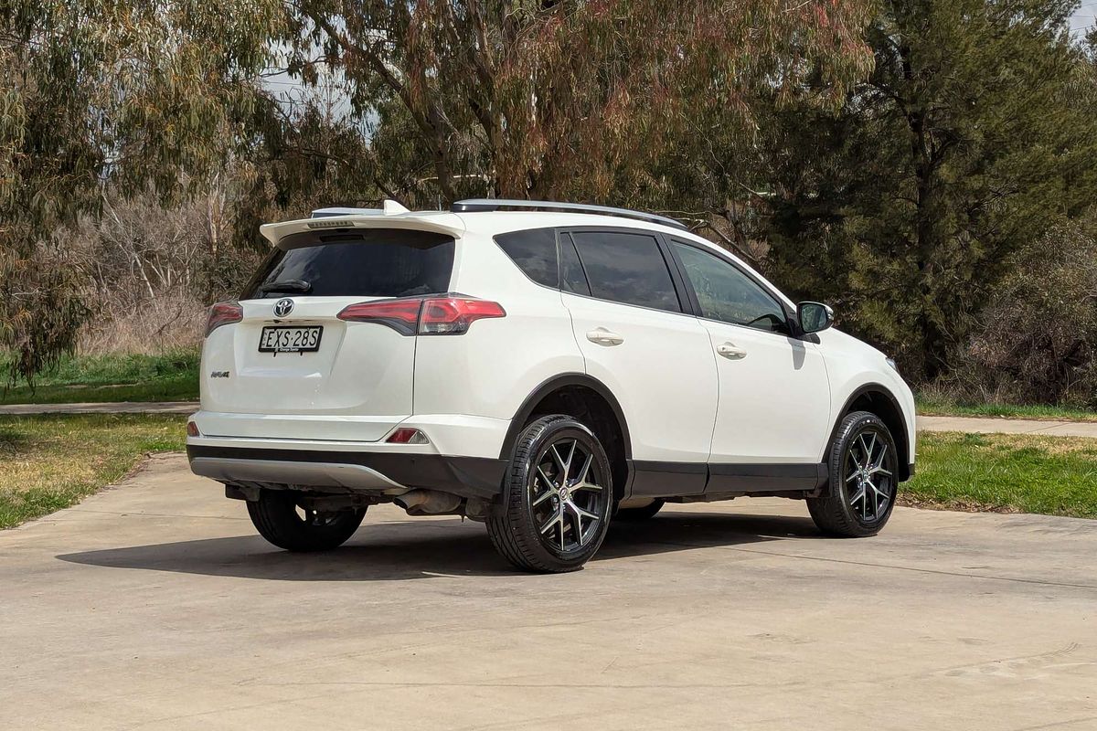 2016 Toyota RAV4 GXL ZSA42R