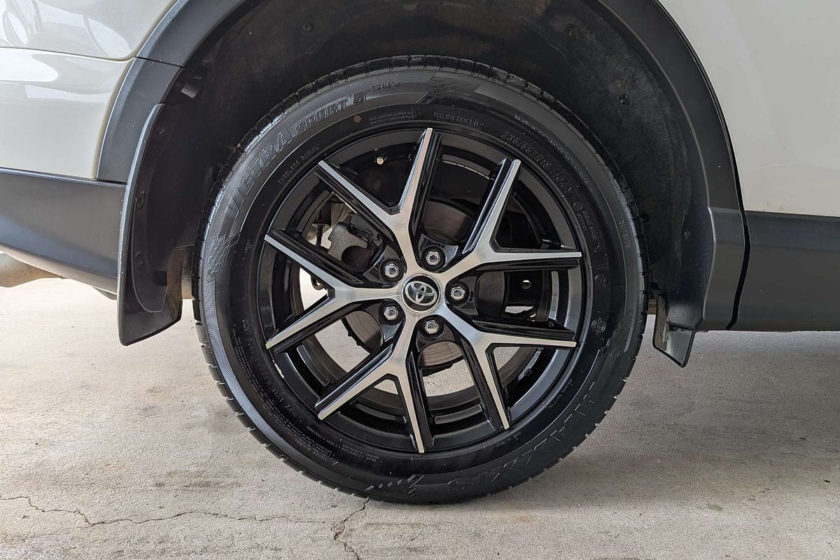 2016 Toyota RAV4 GXL ZSA42R