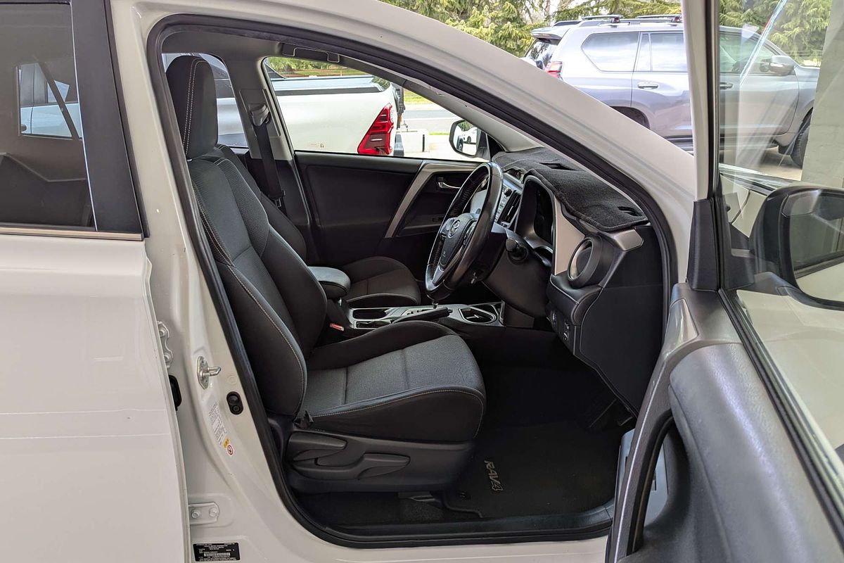 2016 Toyota RAV4 GXL ZSA42R
