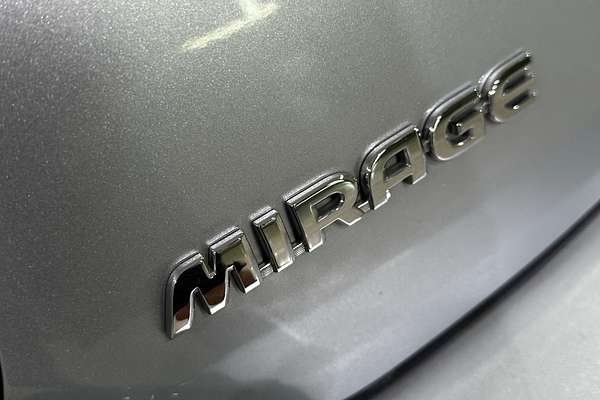 2021 Mitsubishi Mirage ES LB
