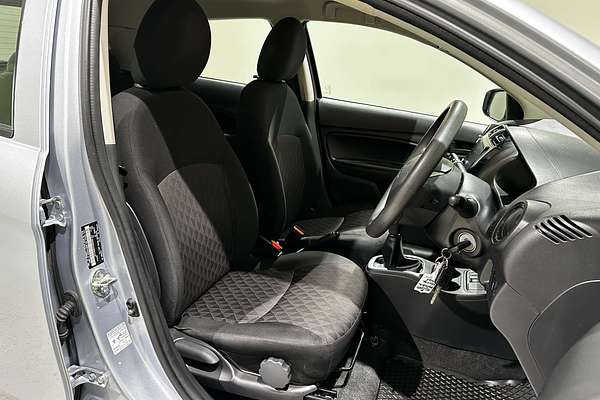 2021 Mitsubishi Mirage ES LB