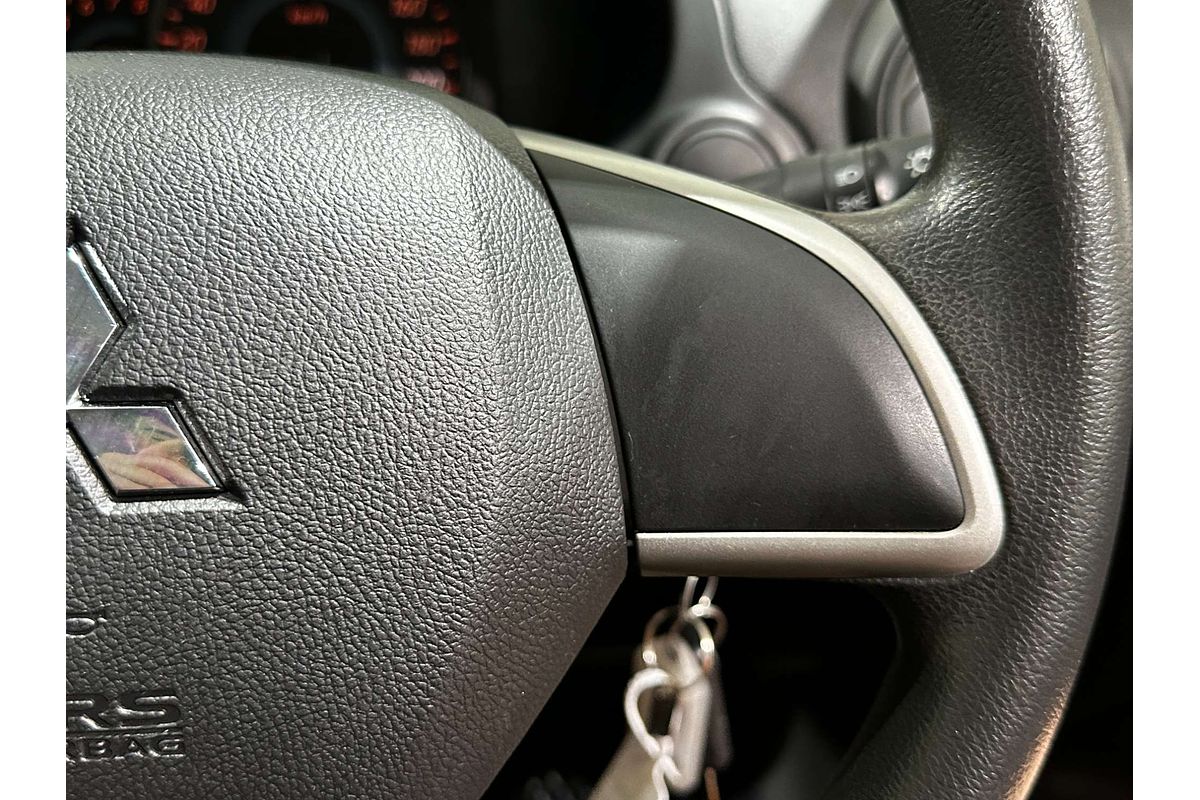2021 Mitsubishi Mirage ES LB