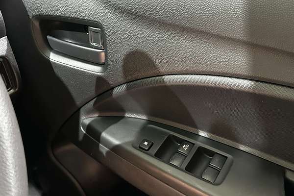 2021 Mitsubishi Mirage ES LB