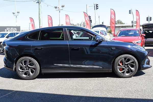 2025 MG IM6 Performance S12L
