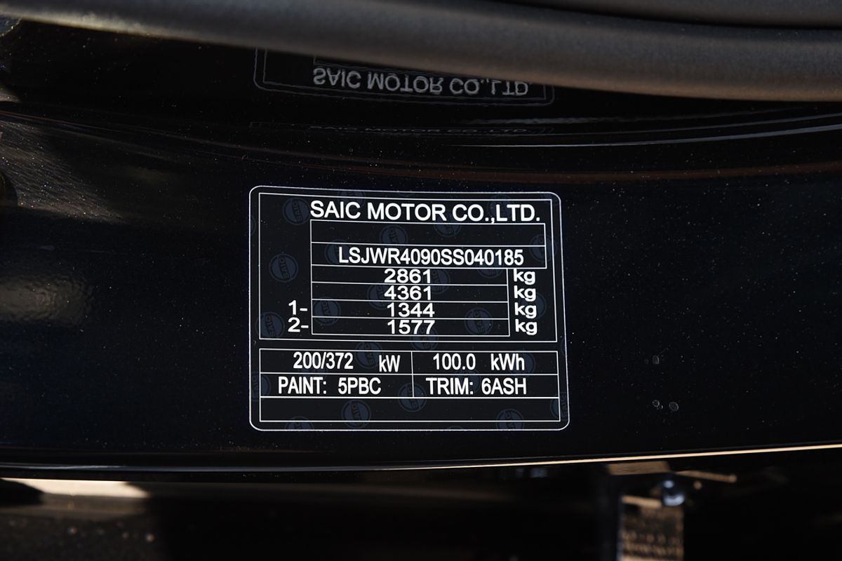 2025 MG IM6 Performance S12L