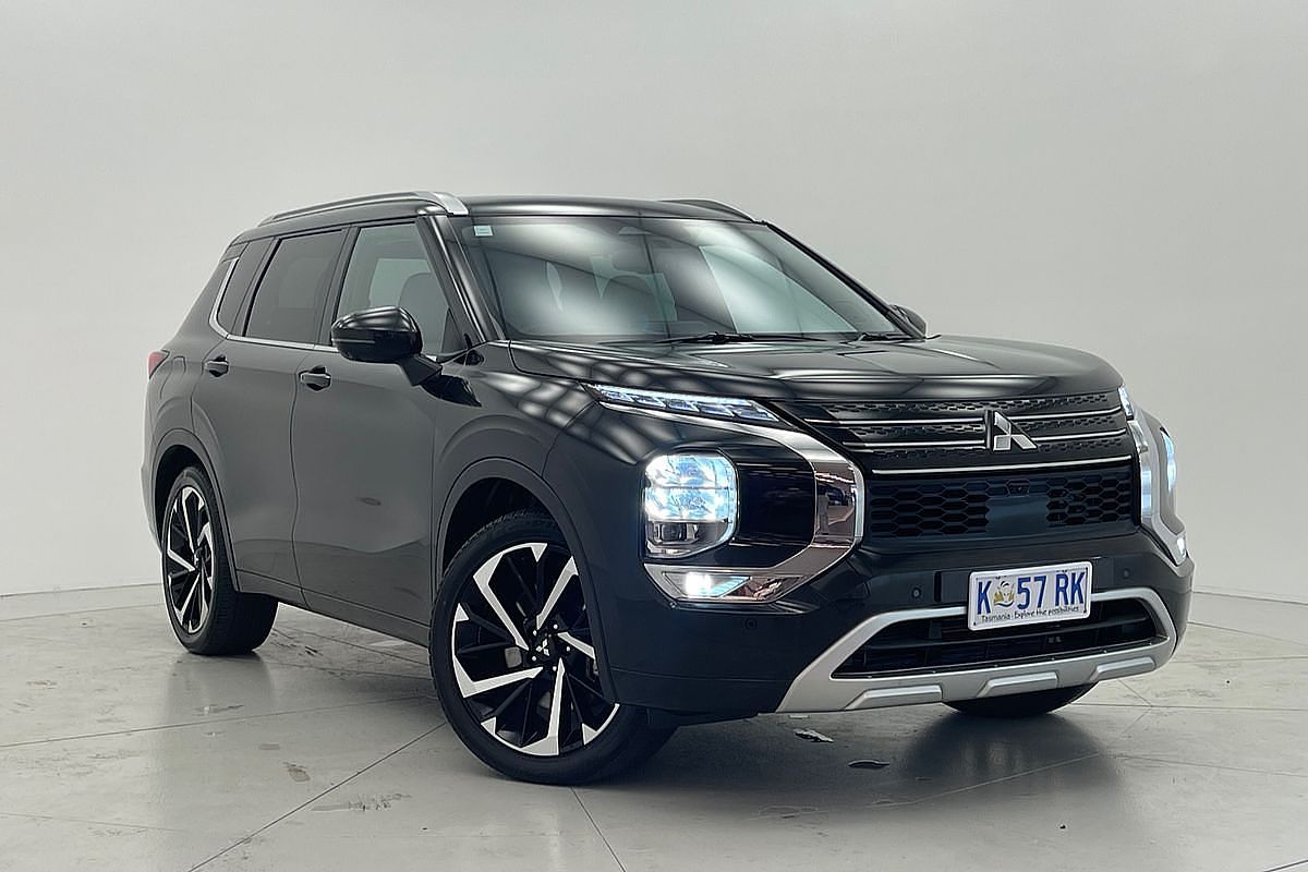 2022 Mitsubishi Outlander Exceed ZM