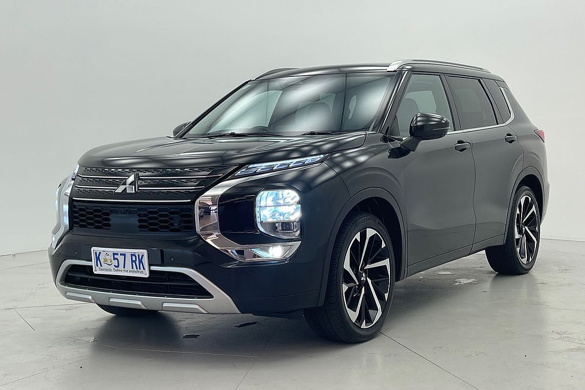 2022 Mitsubishi Outlander Exceed ZM