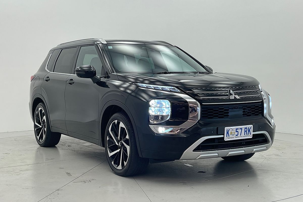 2022 Mitsubishi Outlander Exceed ZM