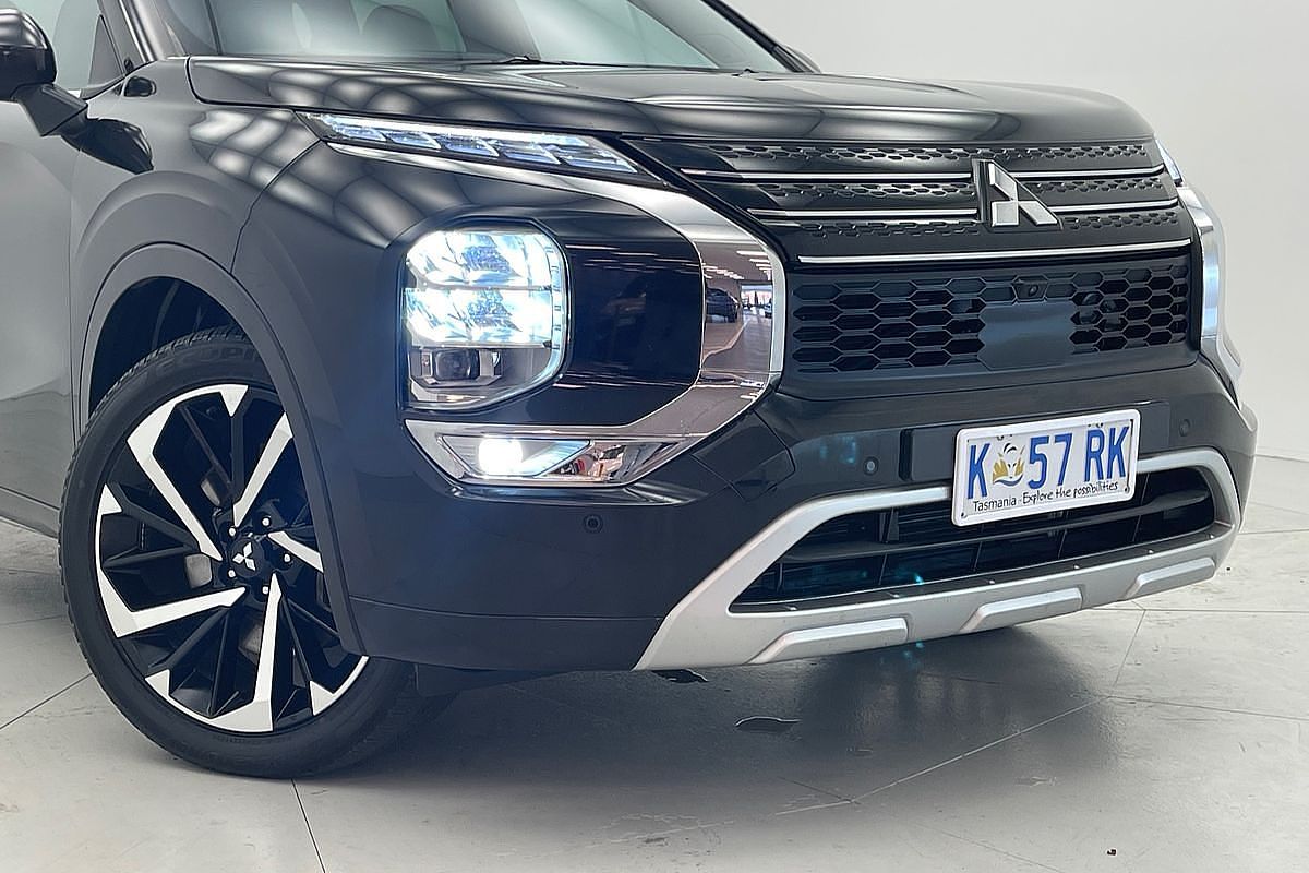 2022 Mitsubishi Outlander Exceed ZM