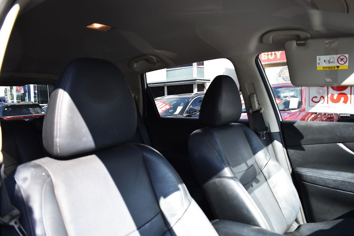 2016 Nissan X-TRAIL ST-L T32