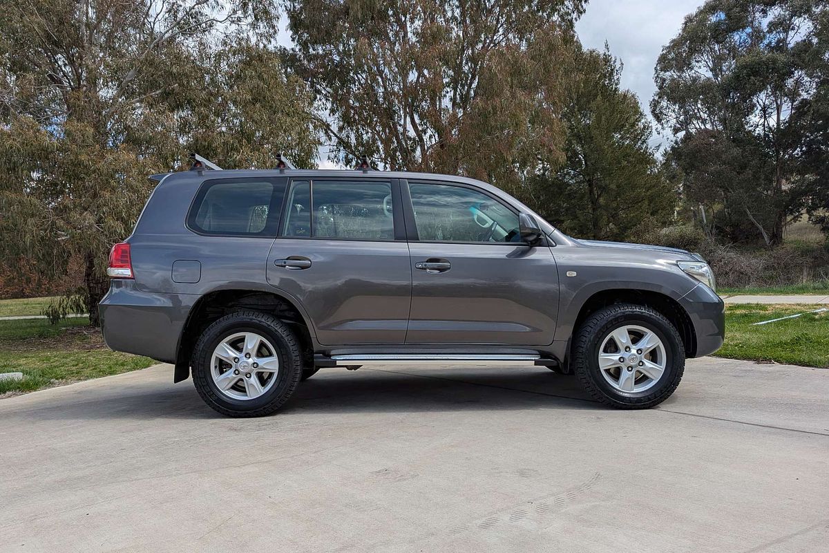 2011 Toyota Landcruiser Altitude VDJ200R