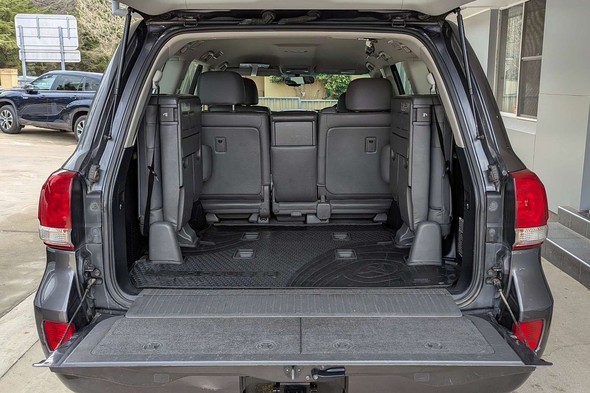 2011 Toyota Landcruiser Altitude VDJ200R