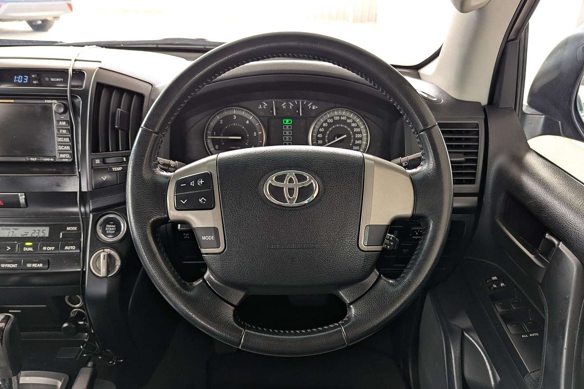 2011 Toyota Landcruiser Altitude VDJ200R