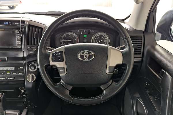 2011 Toyota Landcruiser Altitude VDJ200R