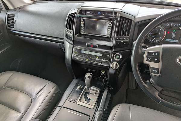 2011 Toyota Landcruiser Altitude VDJ200R